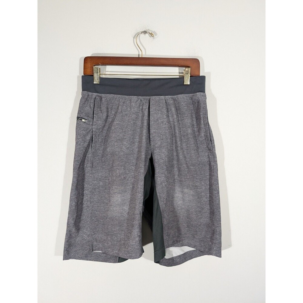 Lululemon Men Sz M Grey T.H.E Short Linerless 11" Pull on Performance Athletic